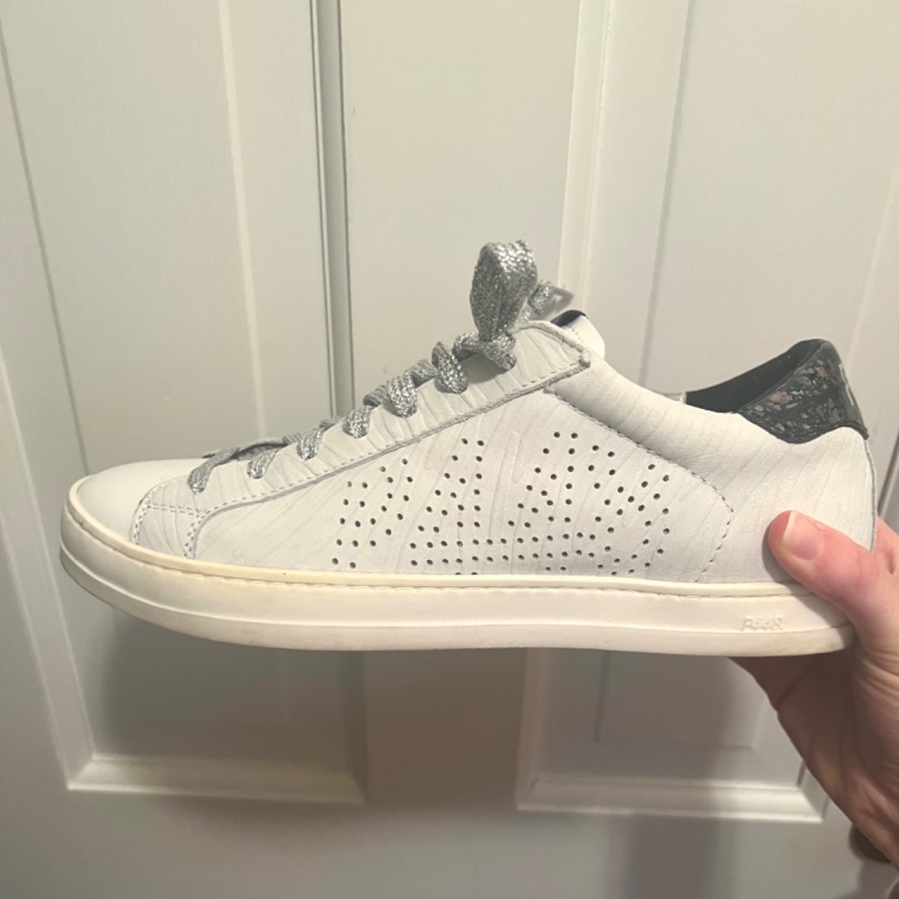 P448 Women’s John Low Top Sneakers - 100% Exclusive - Picture 2 of 6